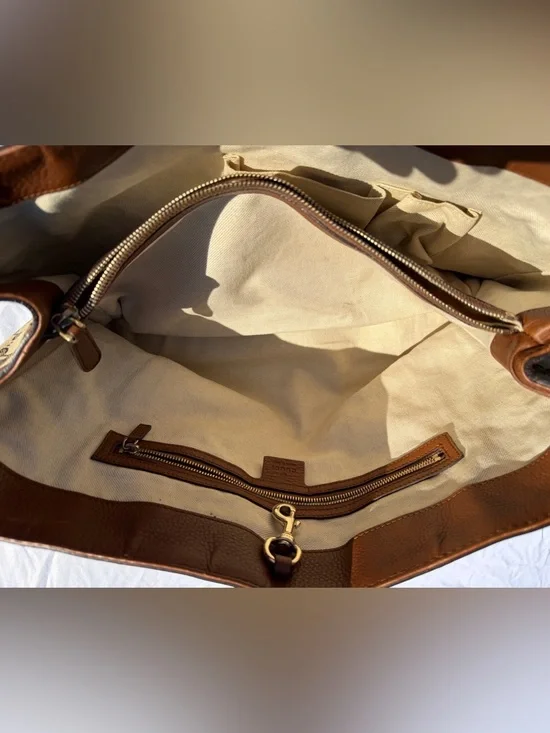 Gucci Bella GG Canvas Tote - Picture 12 of 16